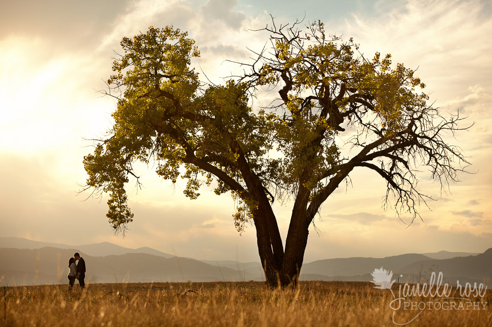 Cheyenne engagement photographer