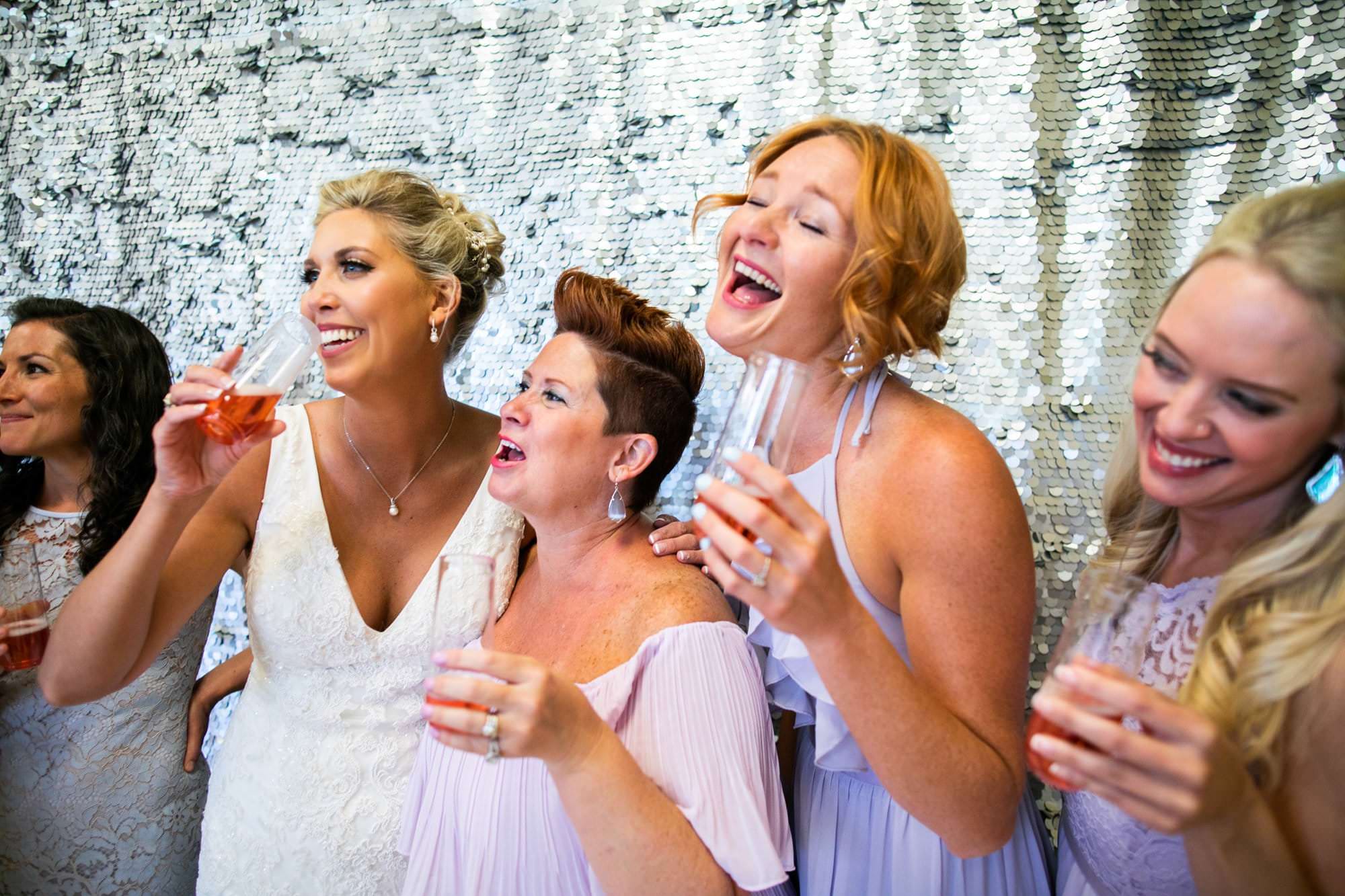 photo booth bridesmaids