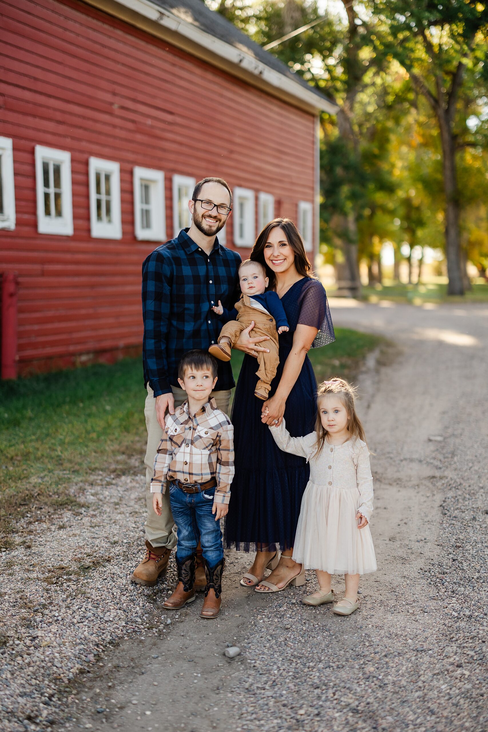 flattering clothing for family pictures