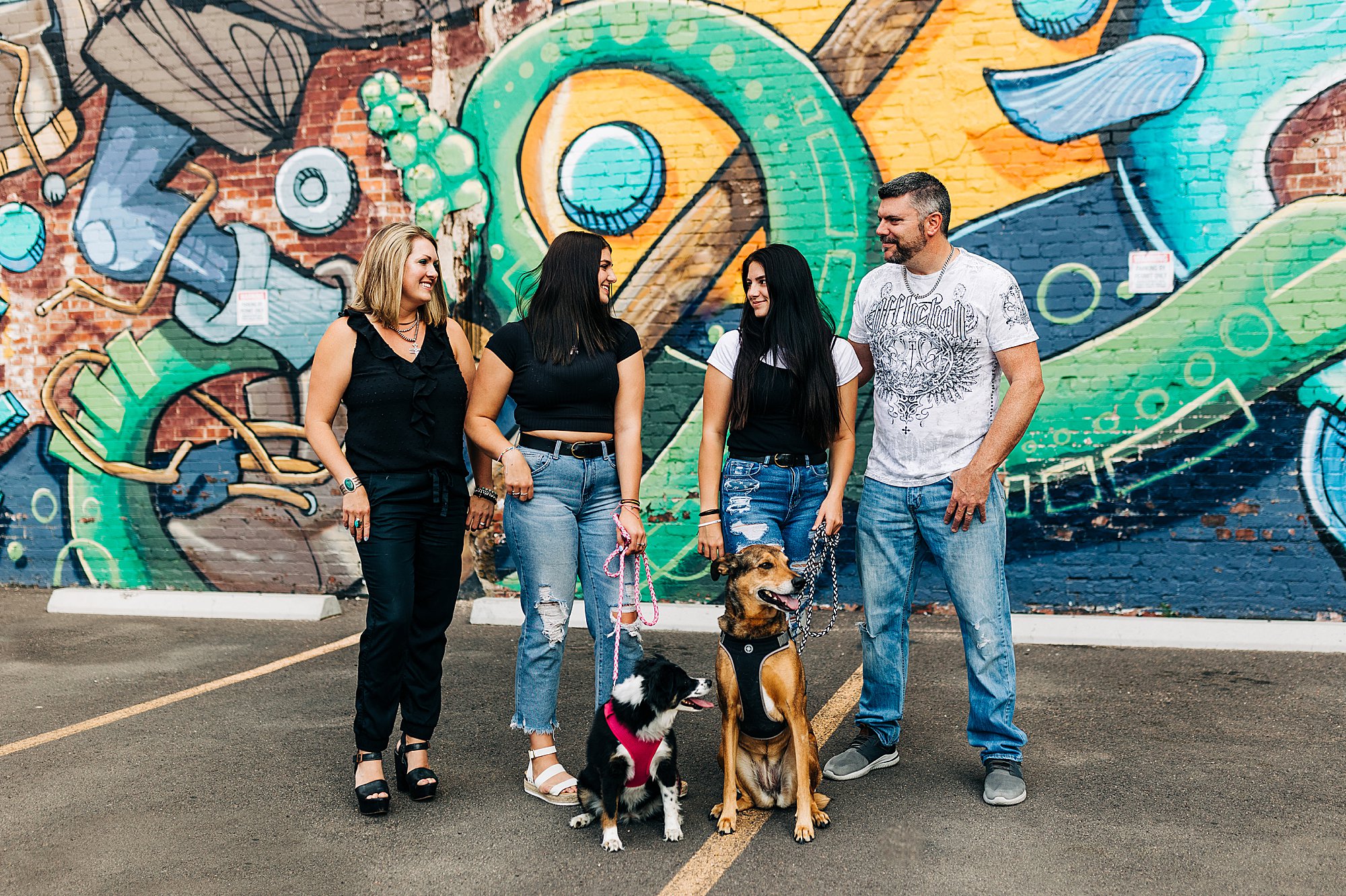 what to wear for downtown family photo sessions 