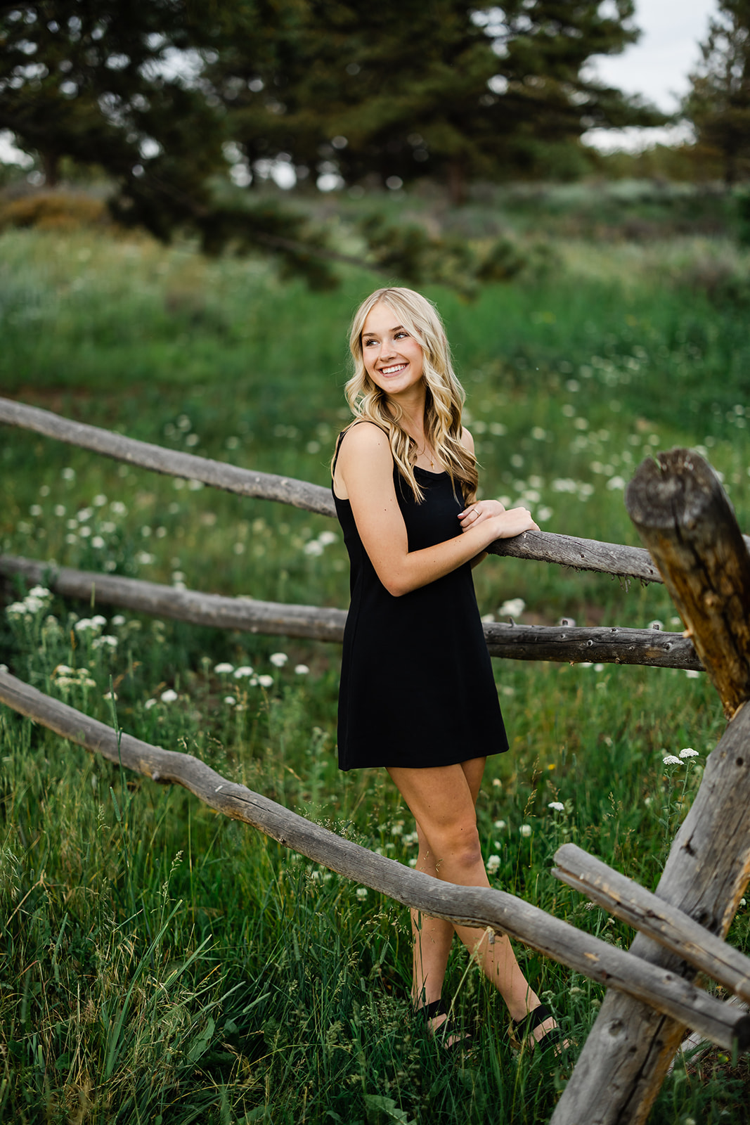 mountain senior photos laramie