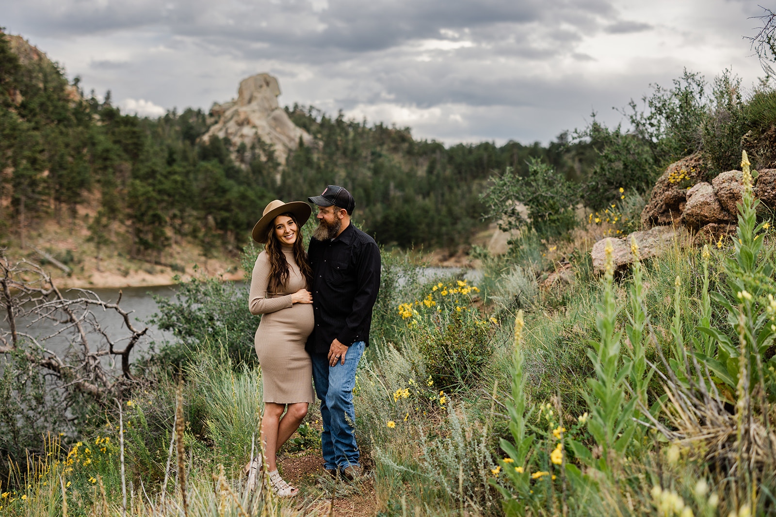 maternity photos Cheyenne curt Gowdy